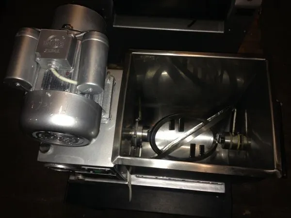 Машина тестомесильная HWT-10 (AR) Foodatlas